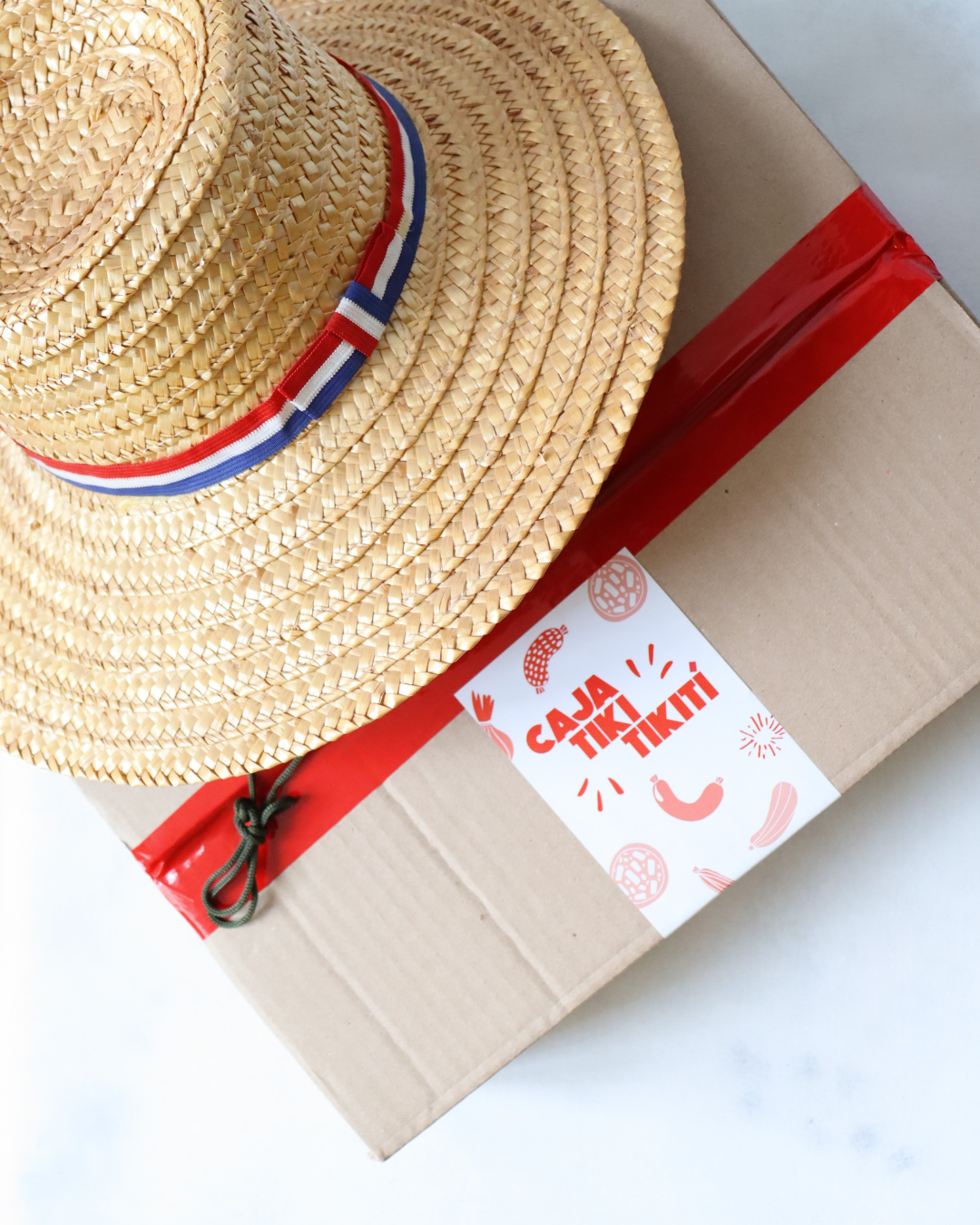 Pack Tiki Tikiti (el mejor picoteo dieciochero) + Vino Masintín (Cinsault) +  envío gratis + REGALO sorpresa