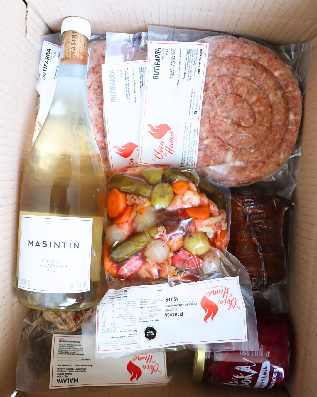 Pack Tiki Tikiti (el mejor picoteo dieciochero) + Vino Masintín (Cinsault) +  envío gratis + REGALO sorpresa